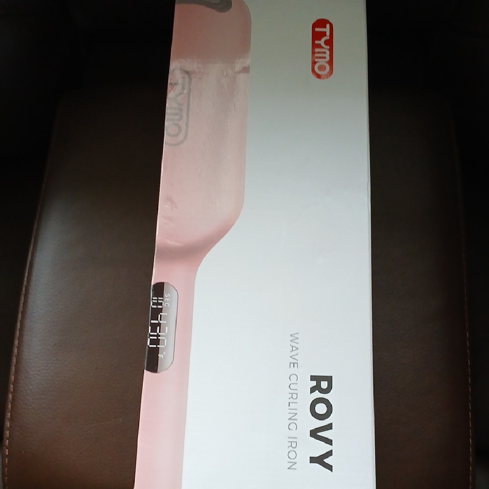 TYMO Pink Wave Curling Iron.    C